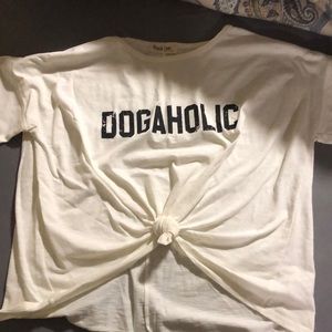 Dogaholic graphic Tee